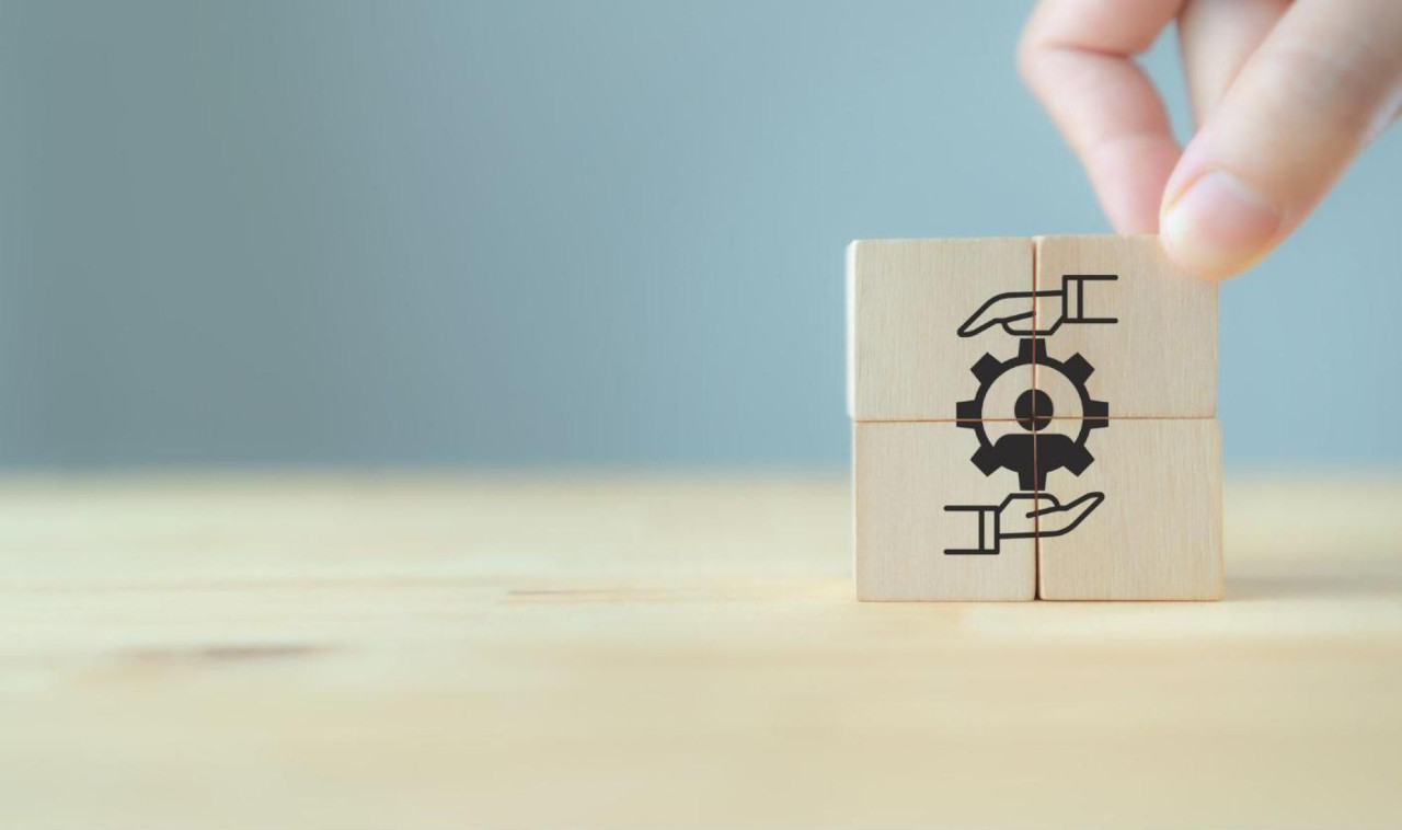 dekoratives Bild zur Seite Praxisanleitung neu gedacht: Kompetenzen effektiv fördern und bewerten | Copyright: canva parradee kietsirikul